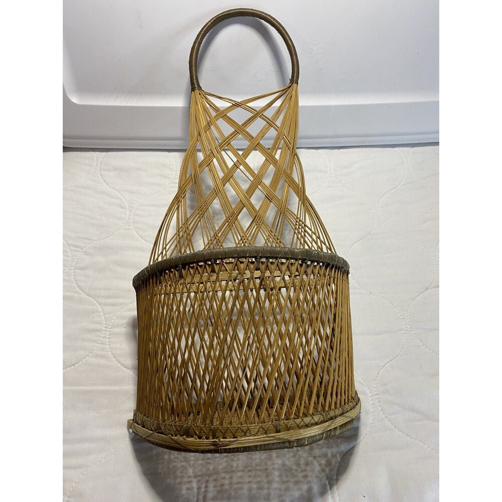 Wicker Hanging Wall Basket Boho Decor Cottage Core Loop Shape Wall Hanging